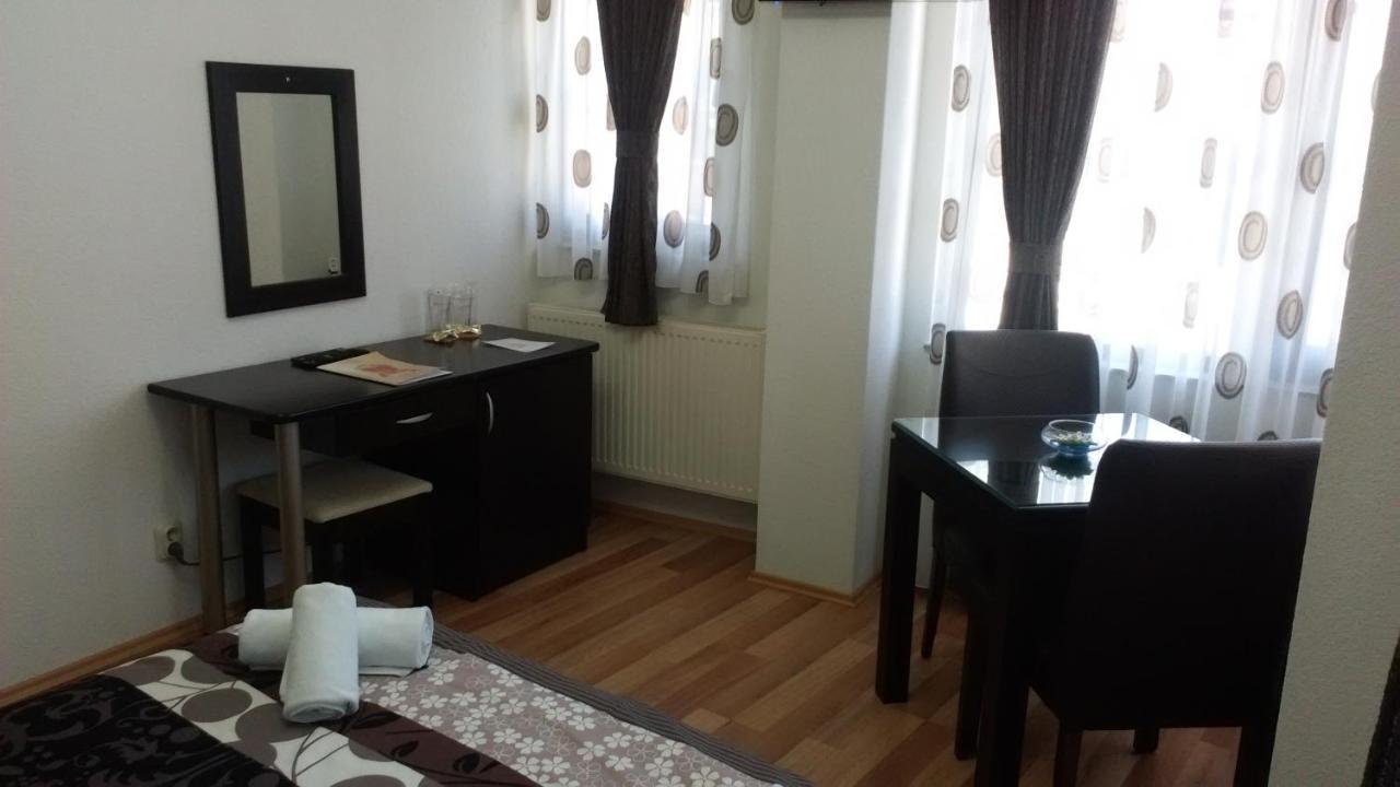 House Meri Ohrid Rom bilde