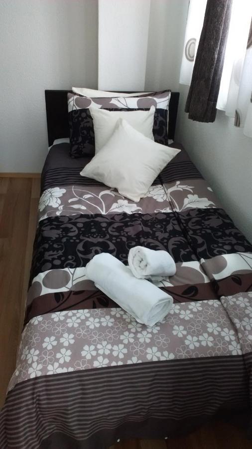House Meri Ohrid Rom bilde