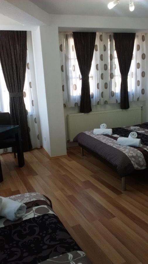 House Meri Ohrid Rom bilde